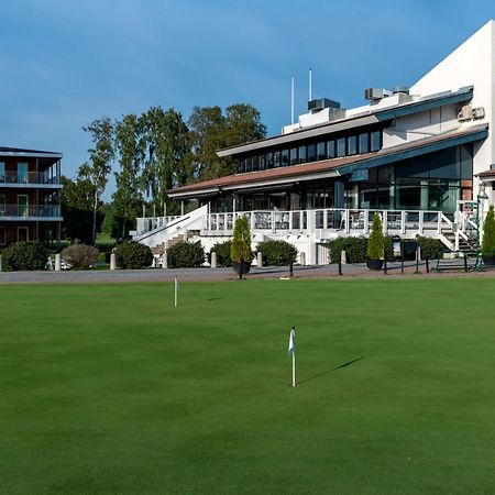 First Hotel Lindoe Park Vallentuna Exterior foto