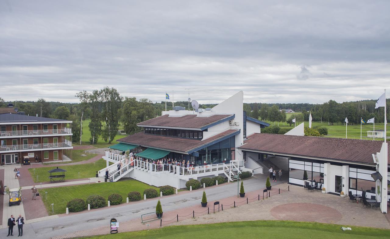 First Hotel Lindoe Park Vallentuna Exterior foto