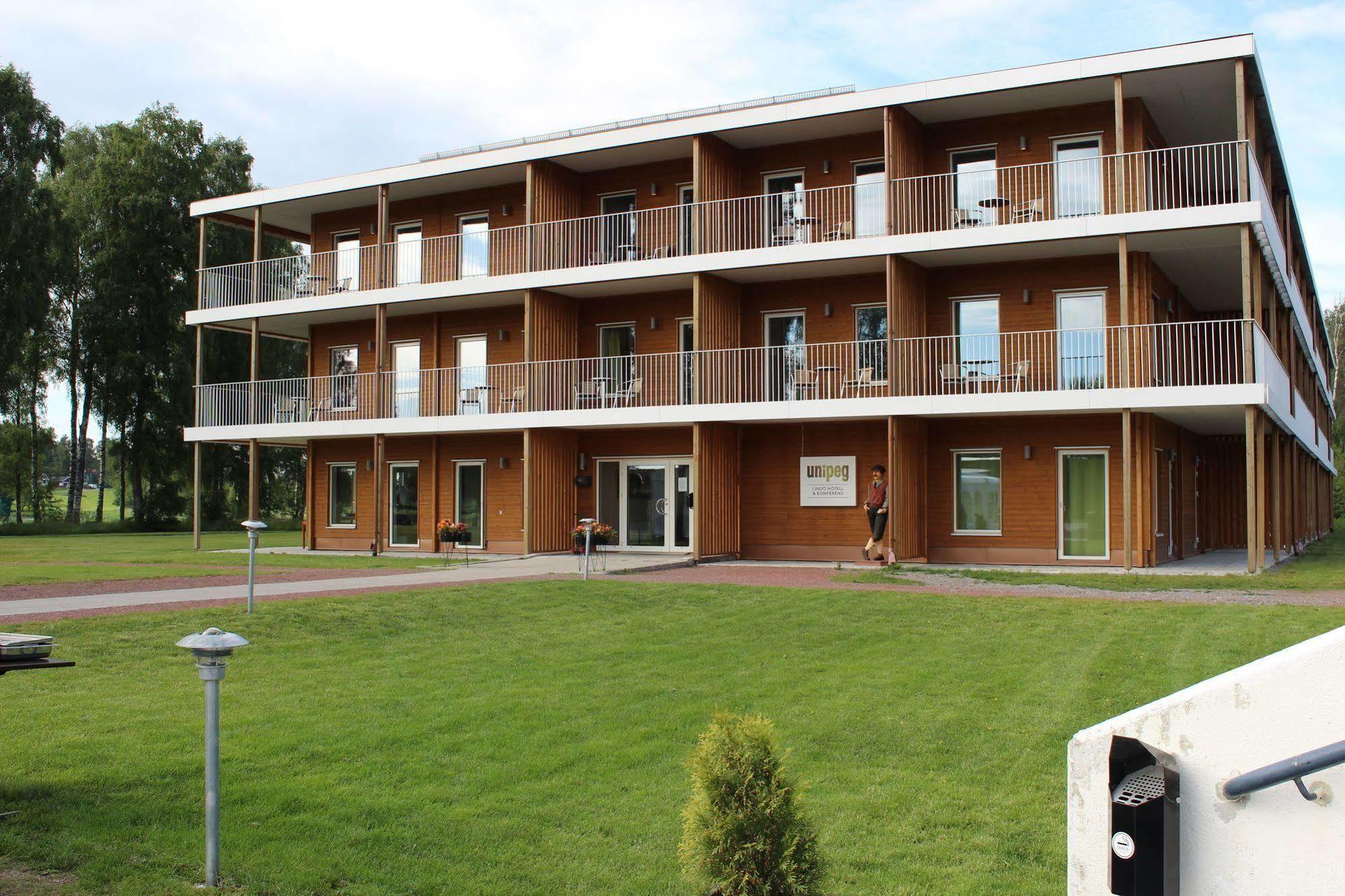 First Hotel Lindoe Park Vallentuna Exterior foto
