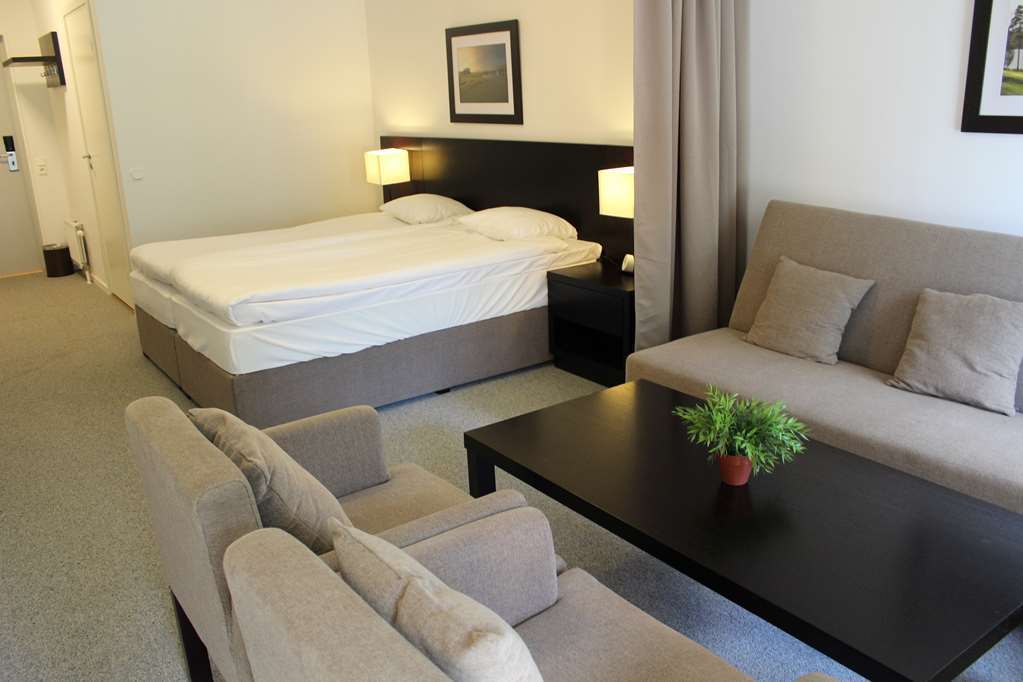 First Hotel Lindoe Park Vallentuna Facilități foto