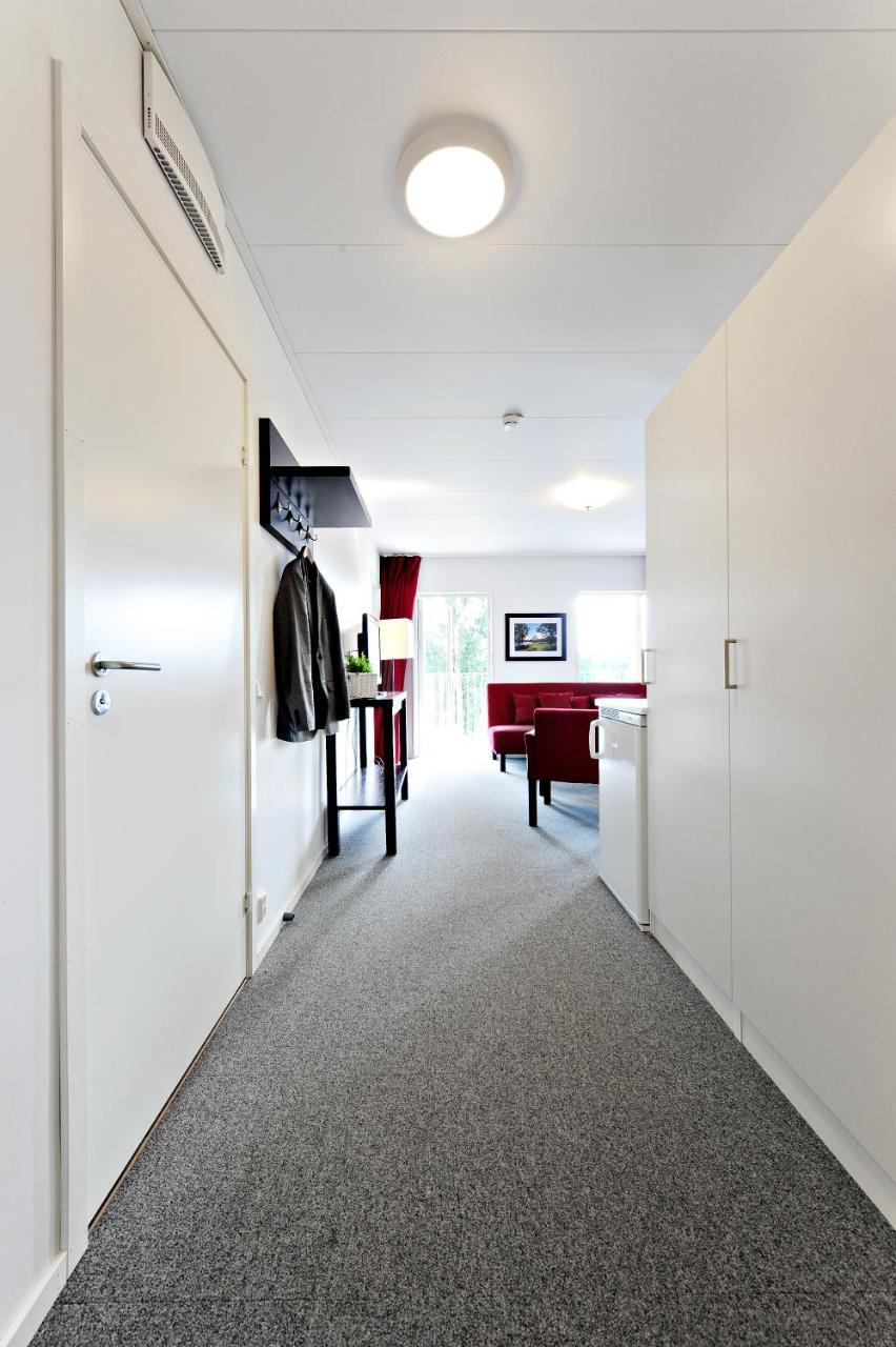 First Hotel Lindoe Park Vallentuna Exterior foto